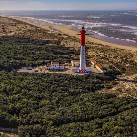 Tourisme au phare de Coubre