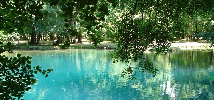 Les Fontaines Bleues du château de Beaulon